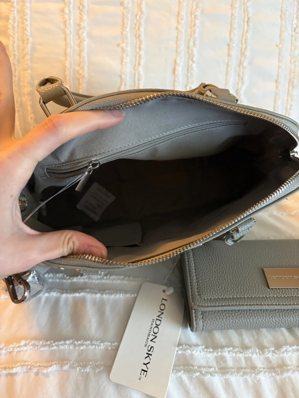 Brand new! London Skye handbag and wallet set